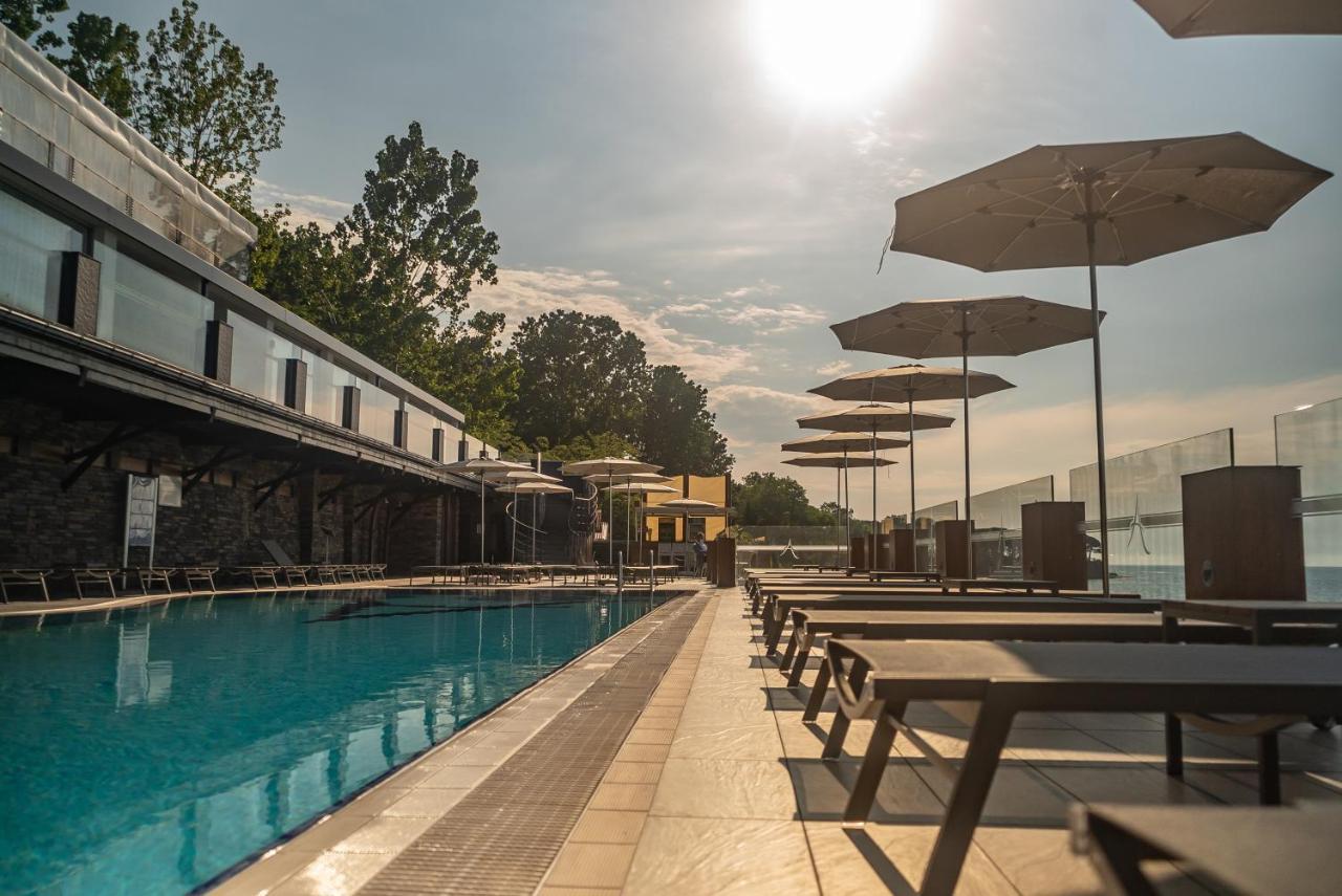 Atik Hotel Unye ภายนอก รูปภาพ
