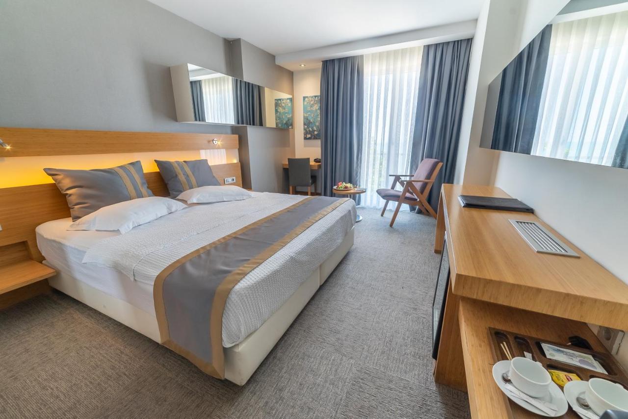 Atik Hotel Unye ภายนอก รูปภาพ